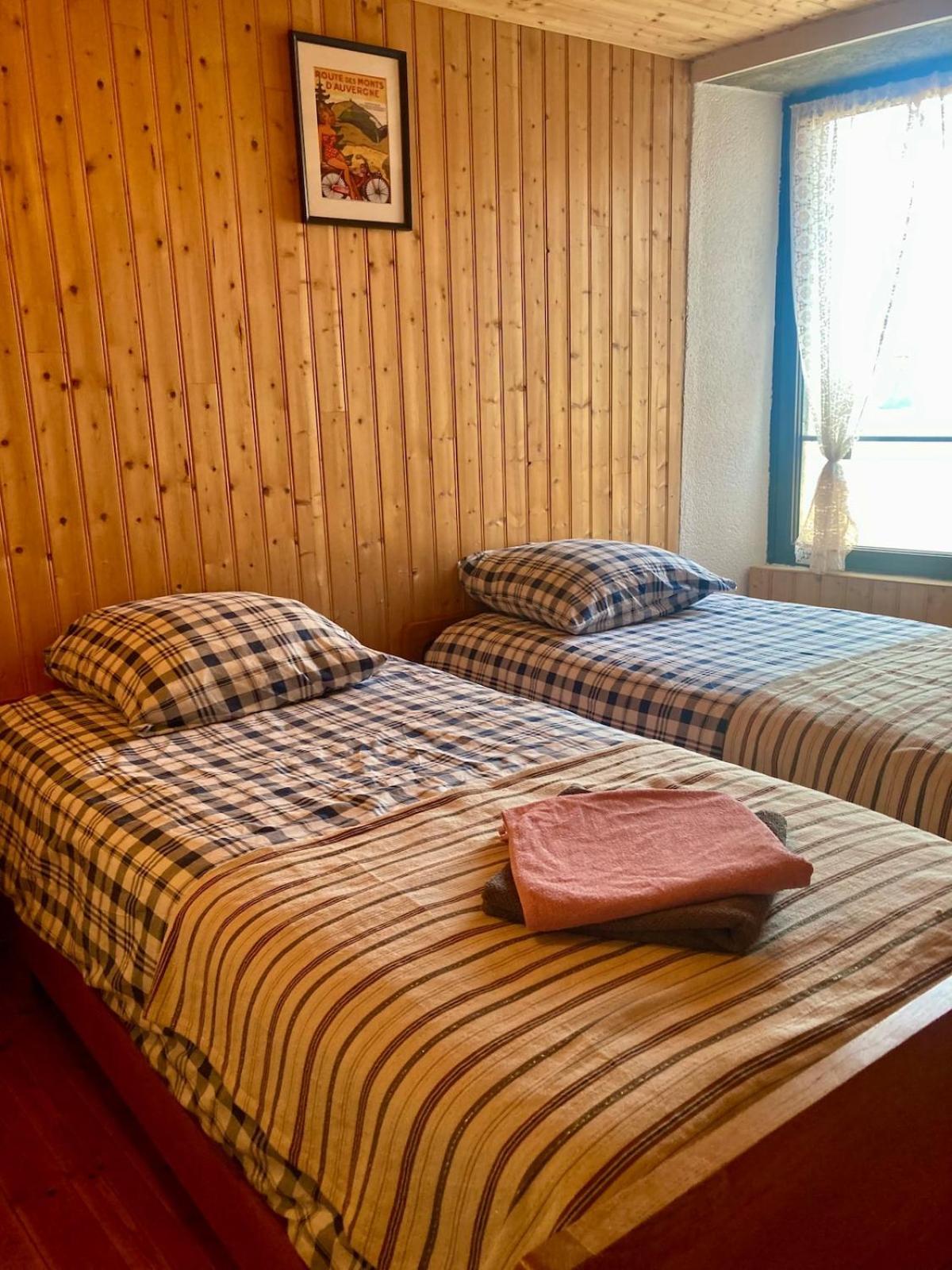 Charmante Maison Au Coeur D'un Village Auvergnat Saint-Diery